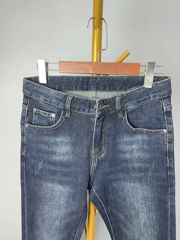 ブランドジーンズ素材ディテール